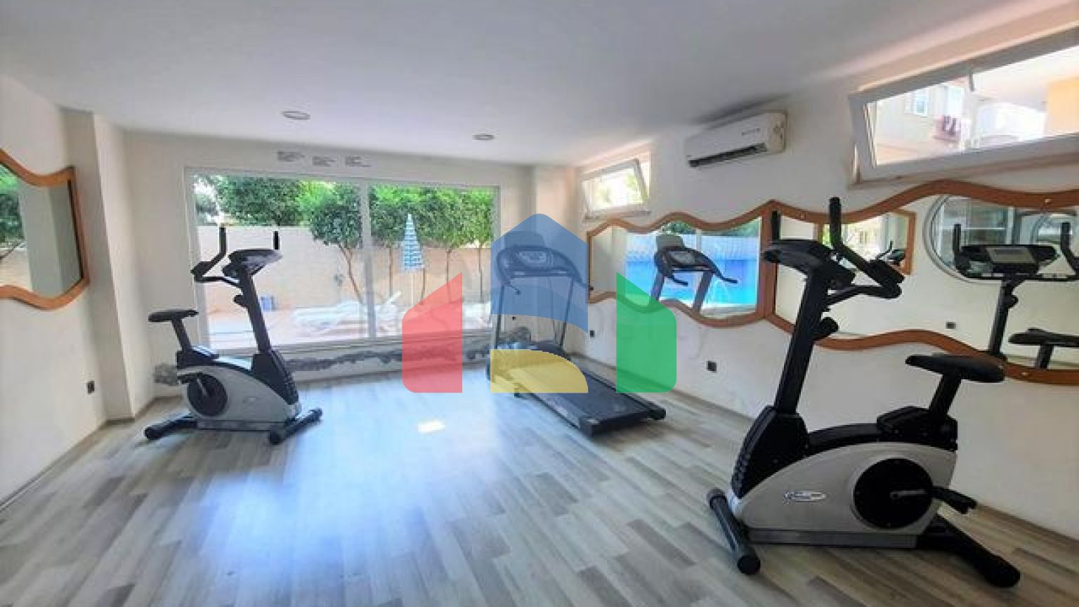 Садовий дуплекс на Клеопатрі