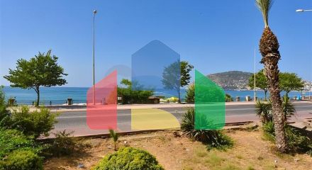 Просторная квартира 3+1 в центре Аланьи