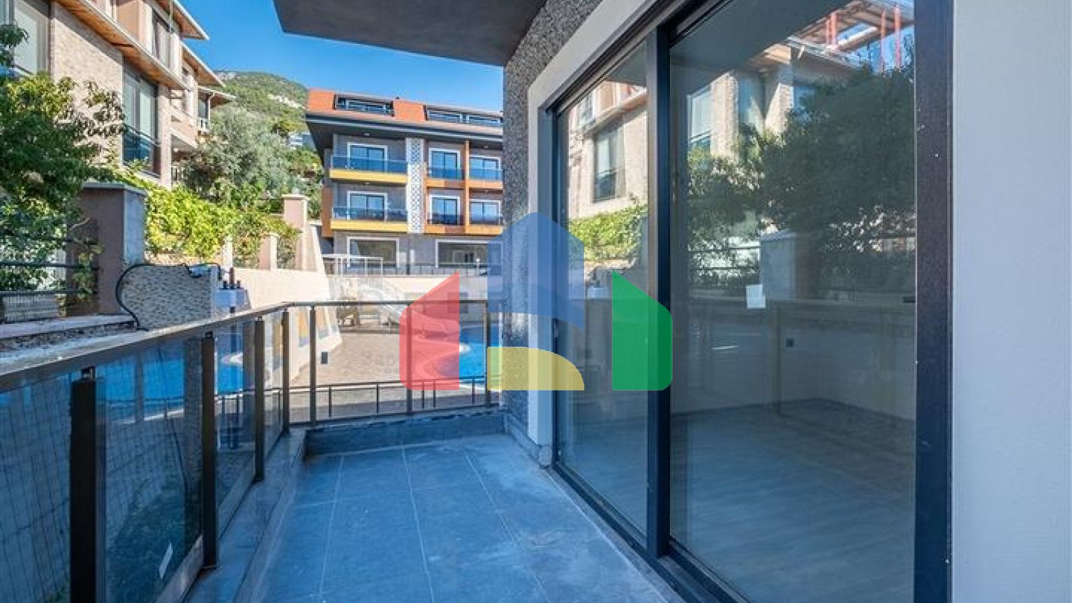 Трикімнатна квартира в центрі міста