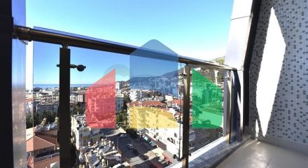 2+1 apartment for sale in the center of Alanya