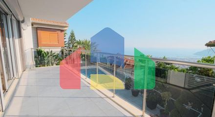 Вілла 3+2 в центрі Аланії з видом на Середземне море