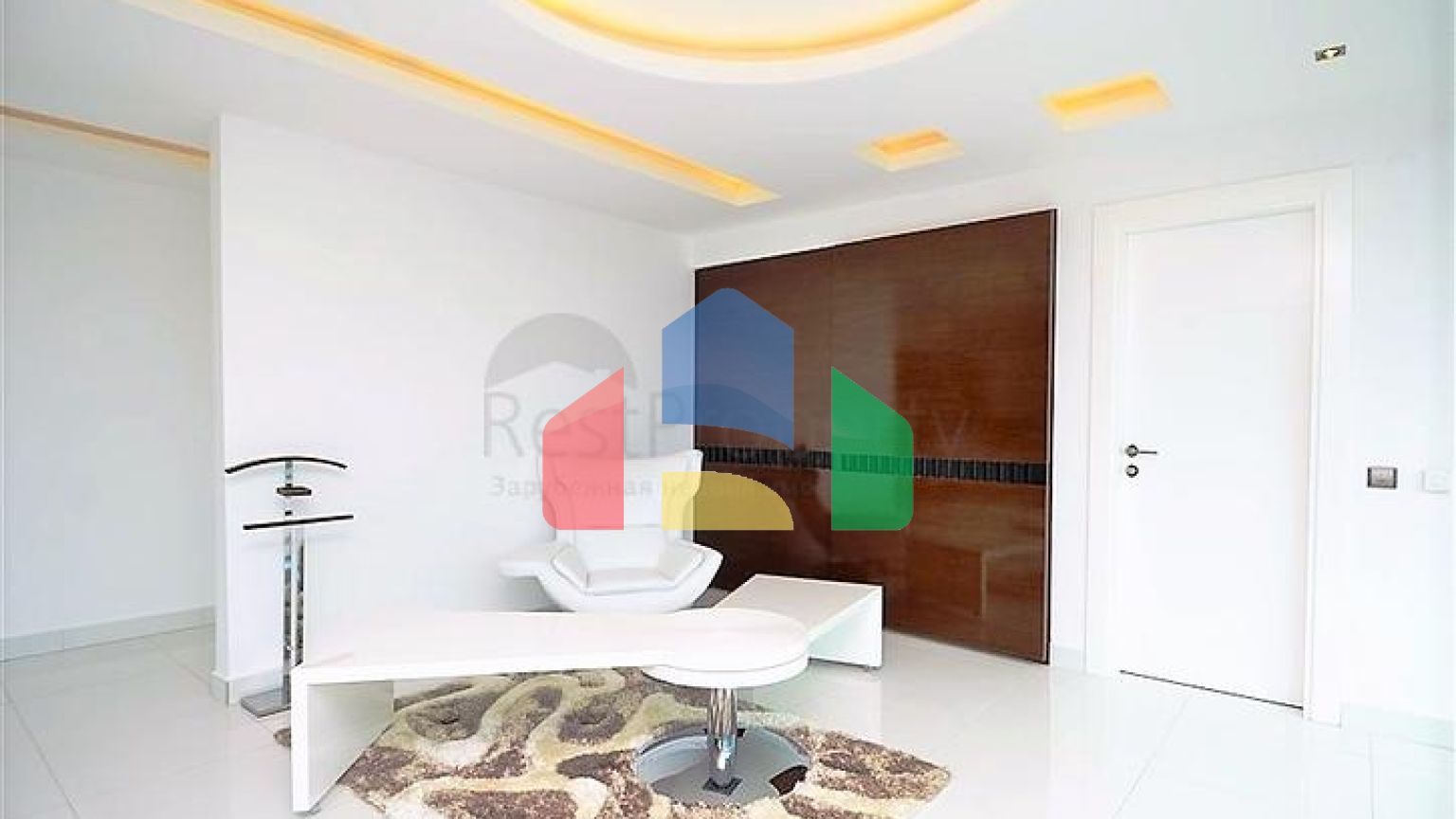 Вилла планировки 4+2 с видом на историческую крепость