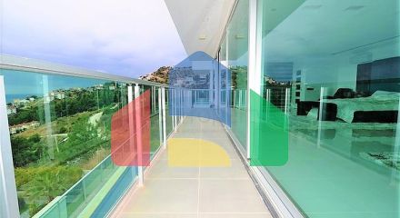 Вилла планировки 4+2 с видом на историческую крепость