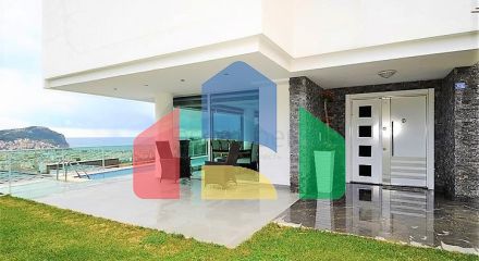 Вилла планировки 4+2 с видом на историческую крепость