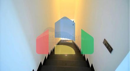 Вилла планировки 4+2 с видом на историческую крепость