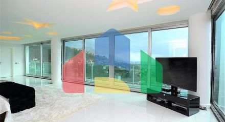 Вилла планировки 4+2 с видом на историческую крепость