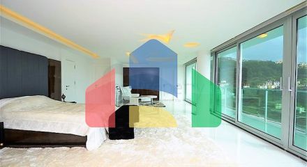 Вилла планировки 4+2 с видом на историческую крепость