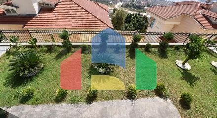 Простора вілла в центрі Аланії з красивим панорамним видом на море Простора вілла в центрі Аланії з красивим панорамним видом на море