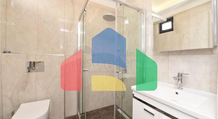 Простора вілла в центрі Аланії з красивим панорамним видом на море Простора вілла в центрі Аланії з красивим панорамним видом на море