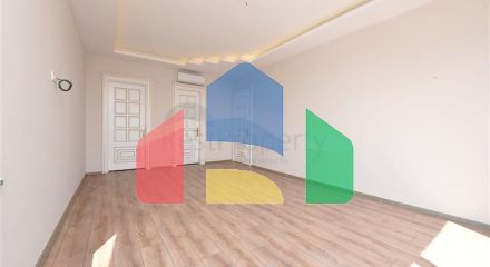 Простора вілла в центрі Аланії з красивим панорамним видом на море Простора вілла в центрі Аланії з красивим панорамним видом на море