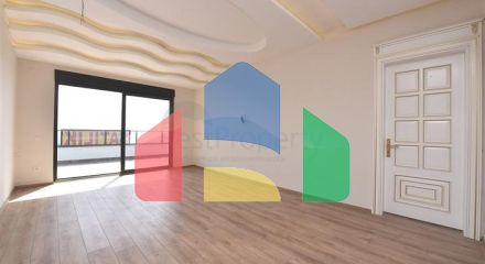 Простора вілла в центрі Аланії з красивим панорамним видом на море Простора вілла в центрі Аланії з красивим панорамним видом на море