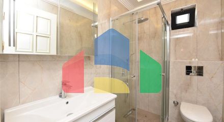 Простора вілла в центрі Аланії з красивим панорамним видом на море Простора вілла в центрі Аланії з красивим панорамним видом на море