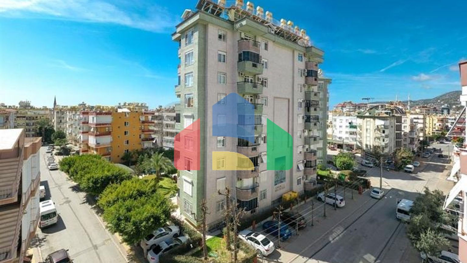 Квартира планировкой 3+1 в районе пляжа Клеопатра