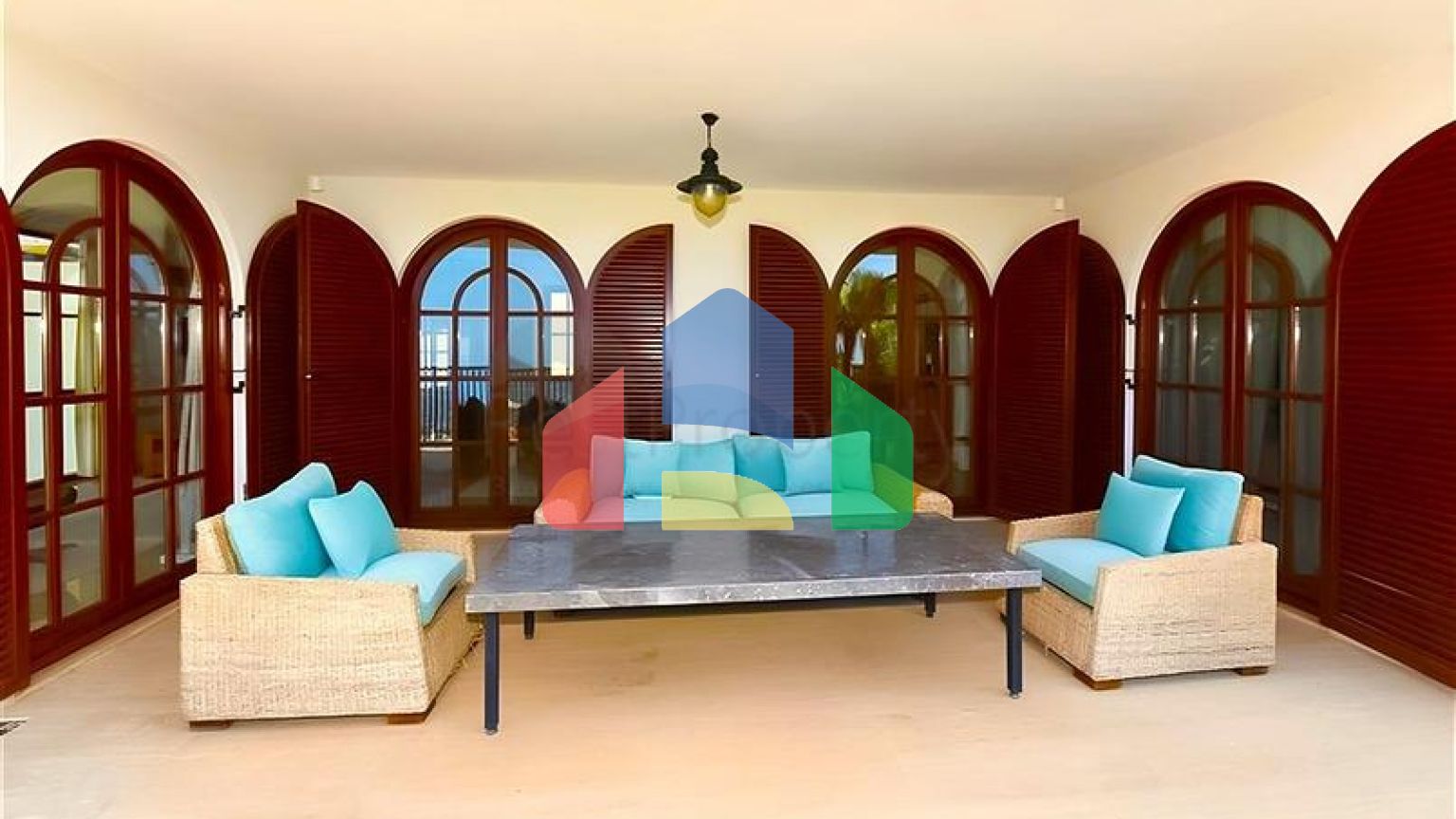 Элитная вилла 5+2 с видом на море в центре Аланьи — приватность, комфорт и роскошь в одном месте