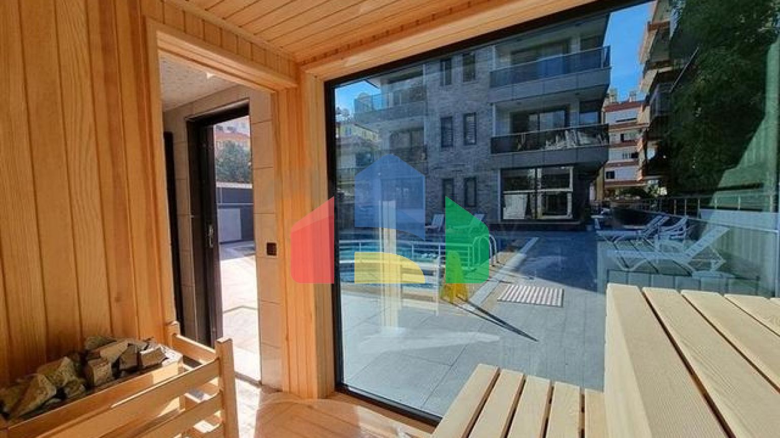 Пентхаус 4+1 в центре Алании в шаговой доступности в морю