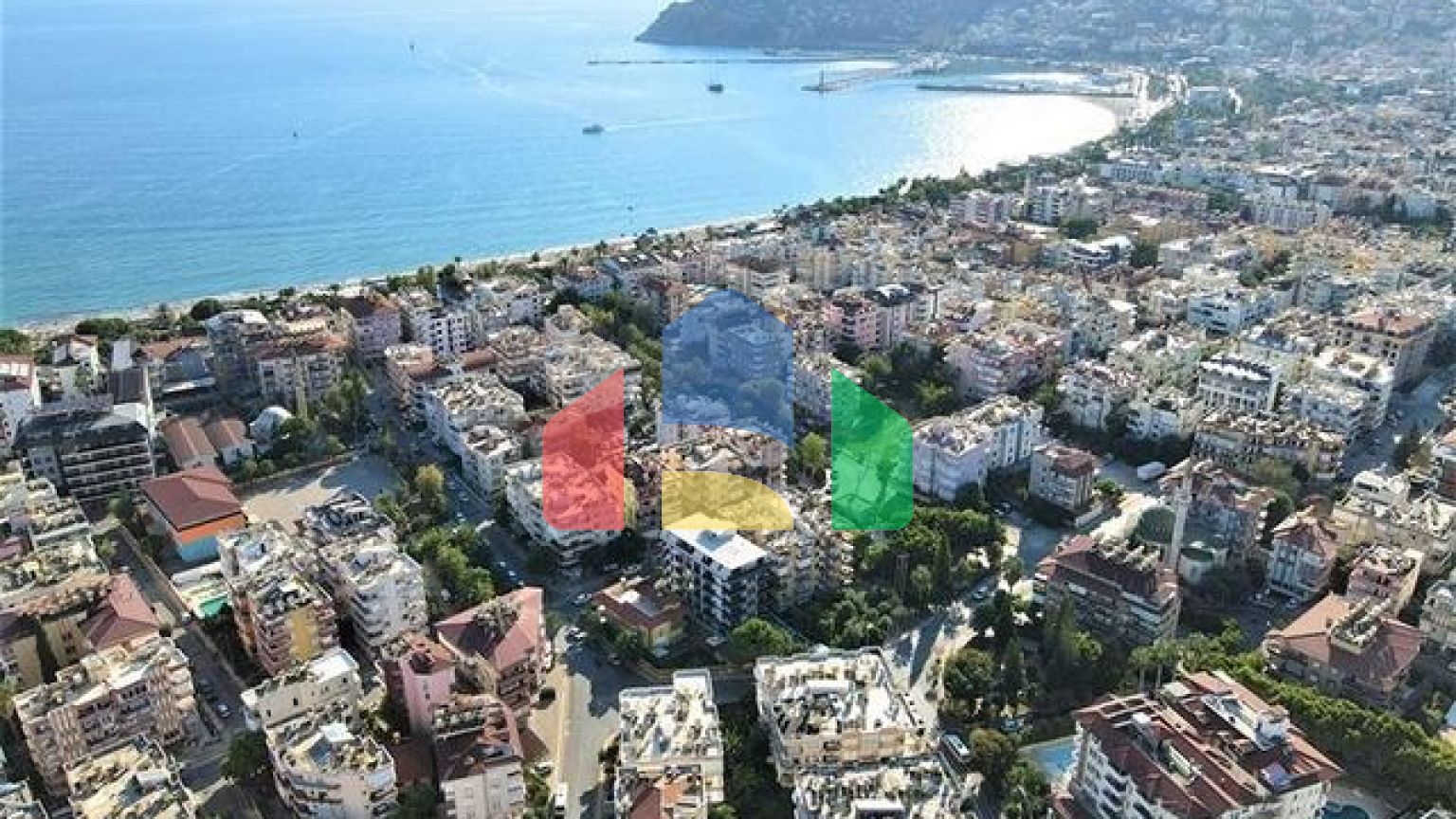 Пентхаус 4+1 в центре Алании в шаговой доступности в морю