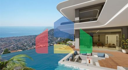 Вілла в унікальній локації в самому серці Аланії