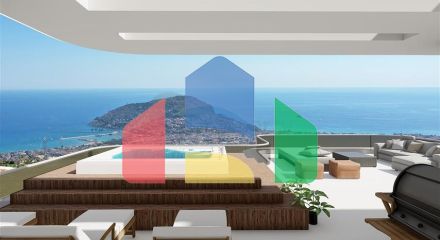 Вілла в унікальній локації в самому серці Аланії