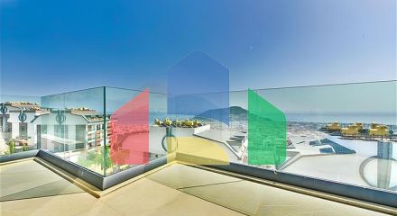 Вилла с видом на Средиземное море и Аланийскую крепость