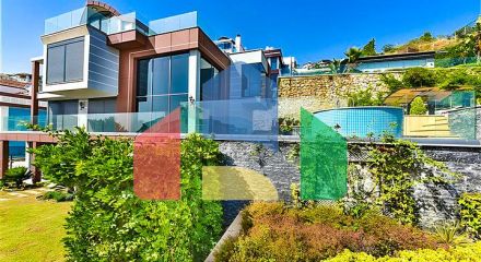 Вилла с видом на Средиземное море и Аланийскую крепость