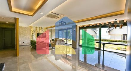 Вилла с видом на Средиземное море и Аланийскую крепость