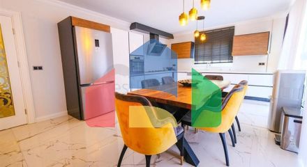 Мебелированная просторная квартира в комплексе с видом на море и горы