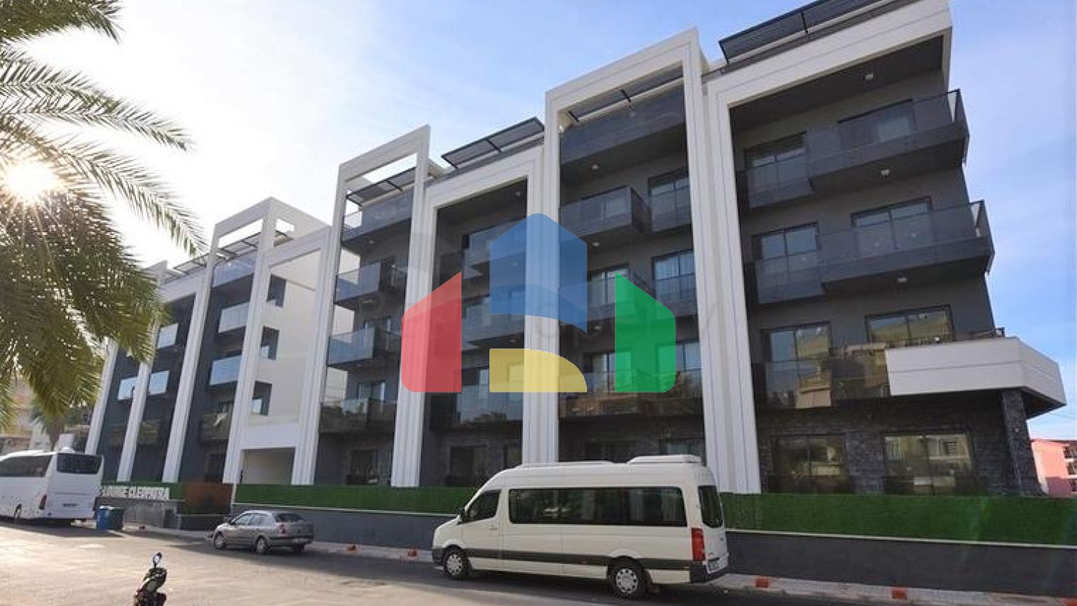 Затишна двокімнатна квартира преміального сегмента в районі Клеопатра