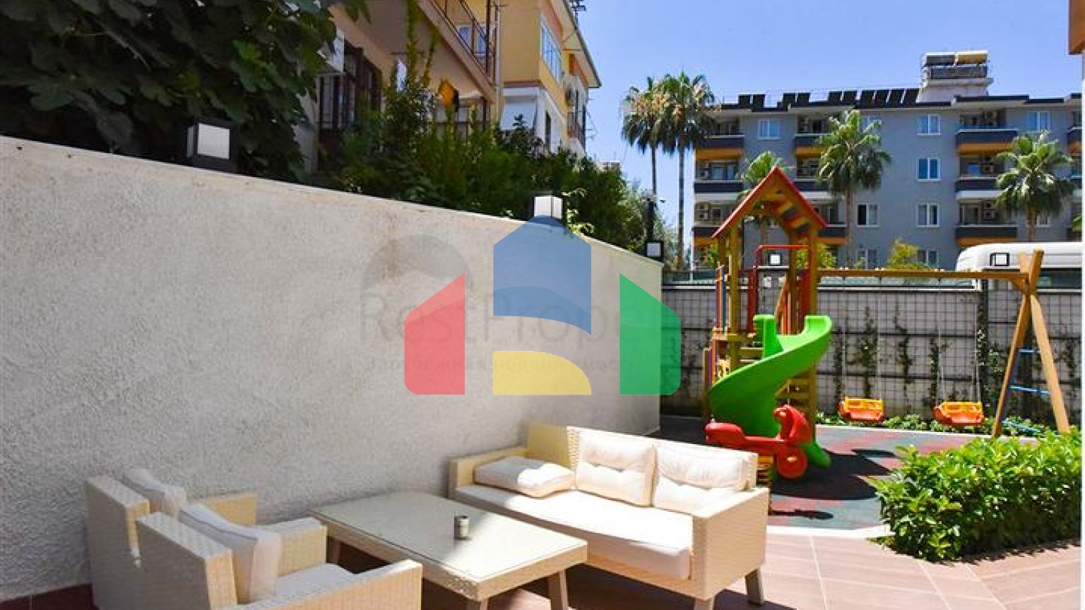 Квартира 1+1 в 300 м от пляжа Клеопатры