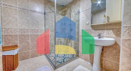 Простора квартира в центрі Аланії