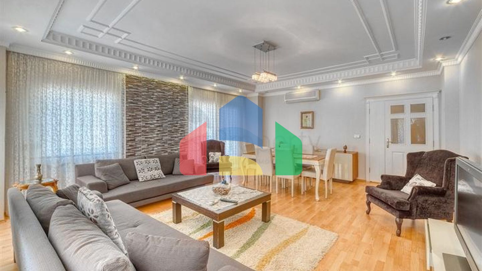 Просторная квартира в центре Алании