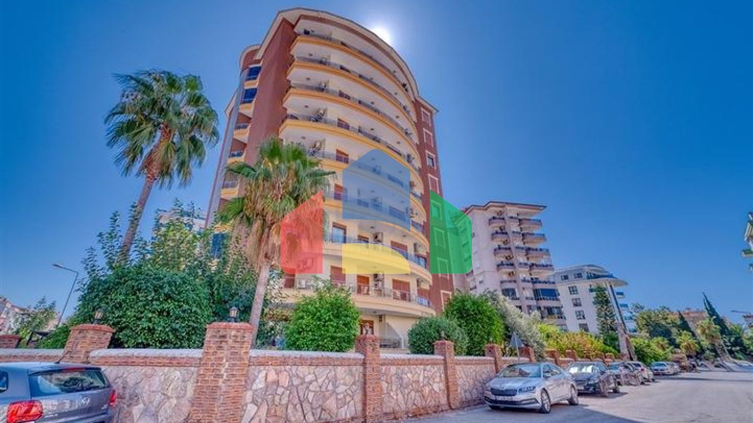 Просторная квартира в центре Алании