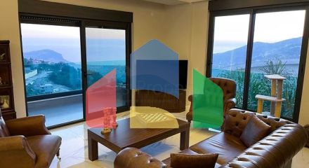 Вілла 4 + 1 в центрі Аланії