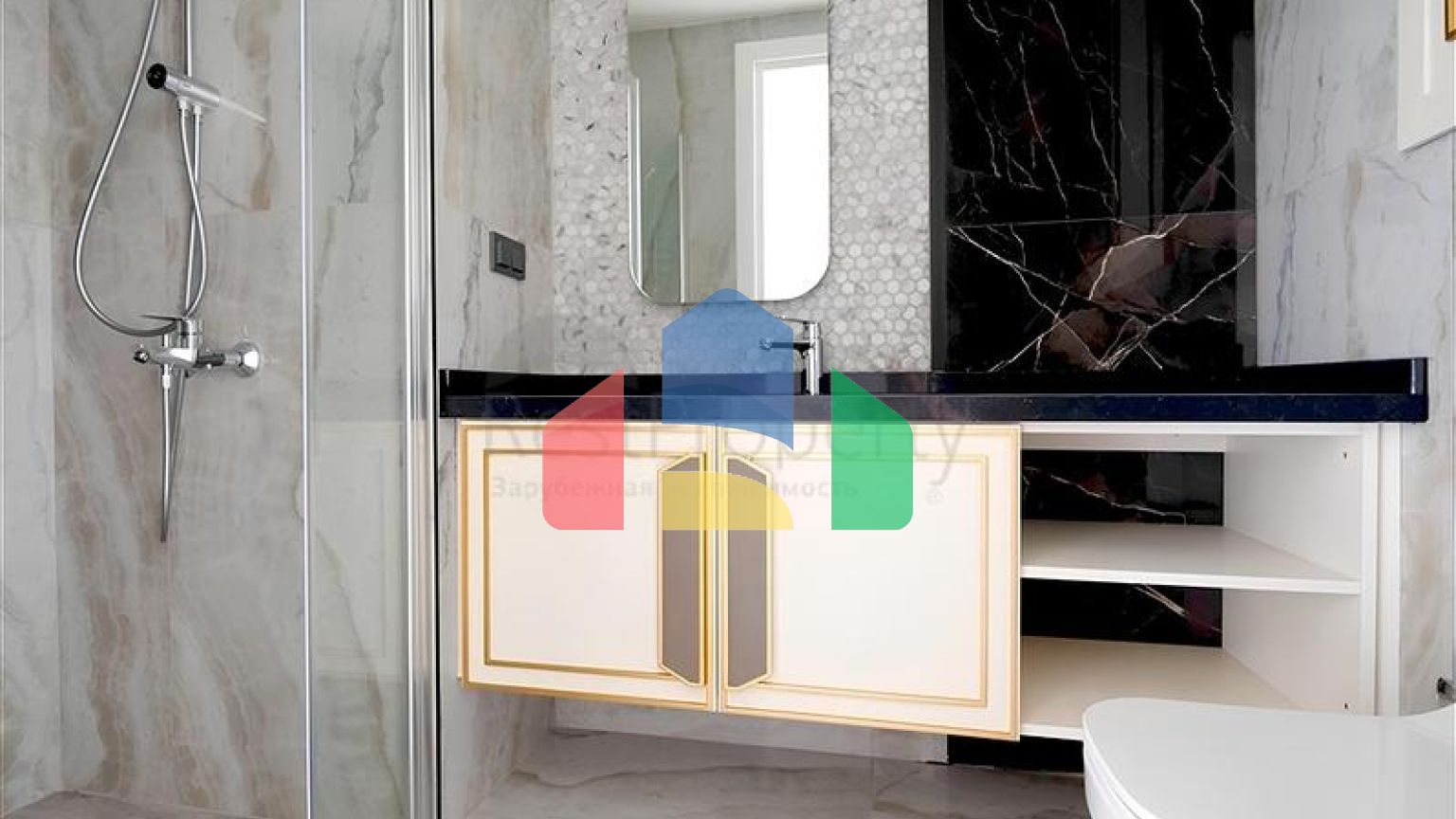 Просторная квартира 2+1 в новом комплексе с видом на море в центре Аланьи