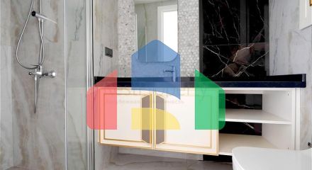 Просторная квартира 2+1 в новом комплексе с видом на море в центре Аланьи