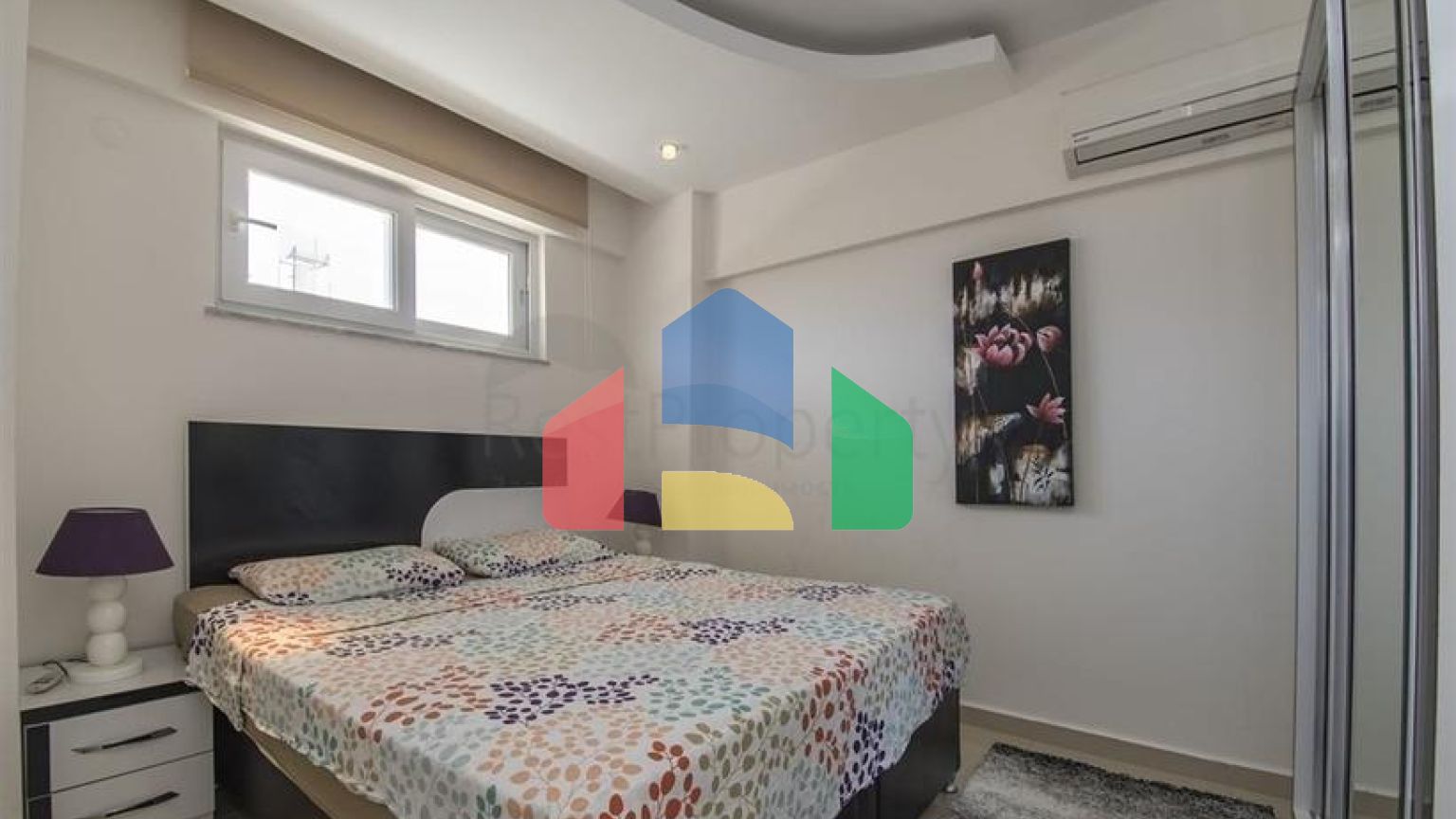 Простора мебльована квартира 2+1 в 350 метрах від знаменитого пляжу Клеопатра