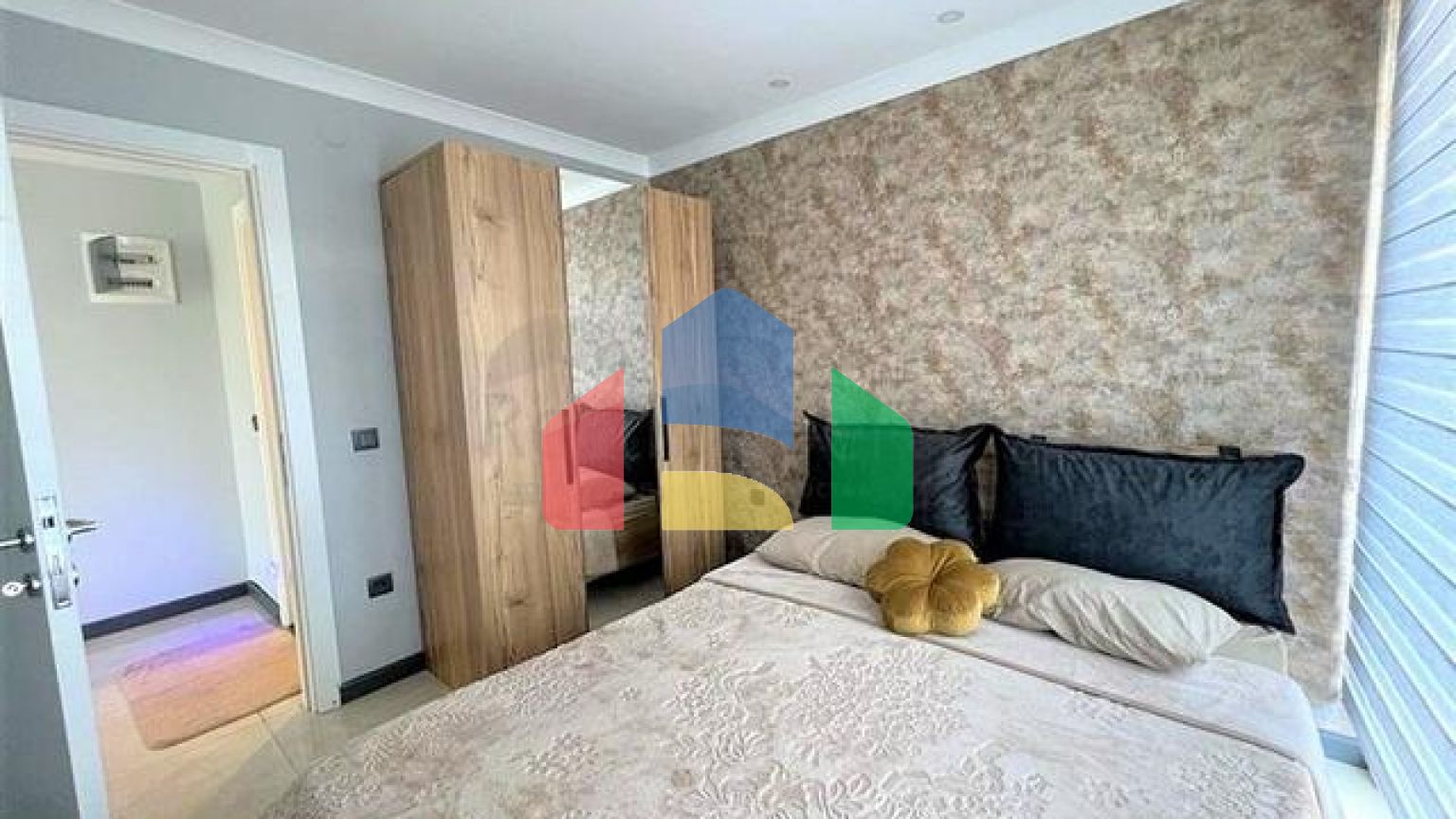 Просторий пентхаус 4 + 1 в центрі Аланії з видом на фортецю