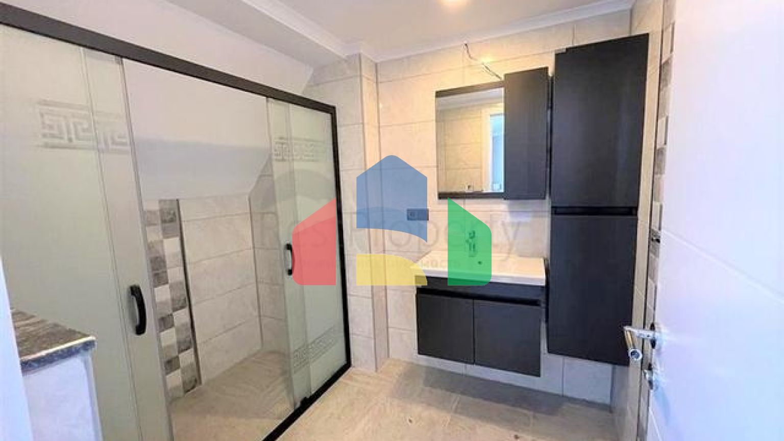 Просторий пентхаус 4 + 1 в центрі Аланії з видом на фортецю