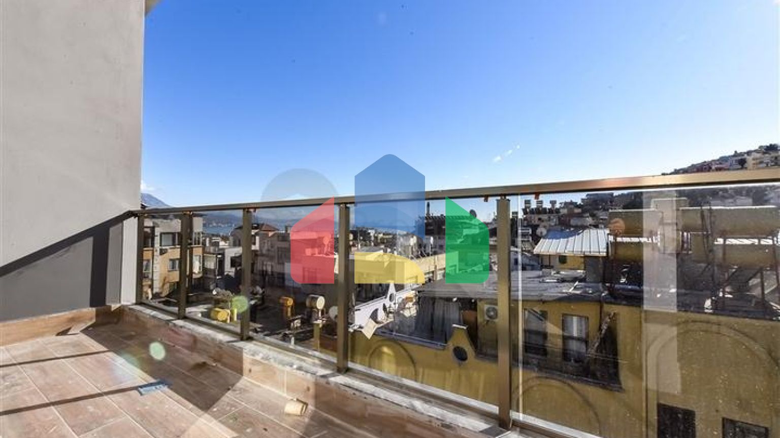 Пентхаус 2 + 1 в центрі Аланії