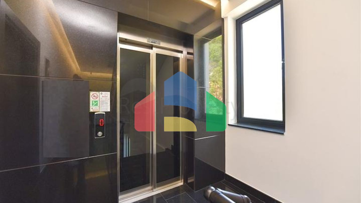 Вилла 4+2 с бассейном и видом на Средиземное море