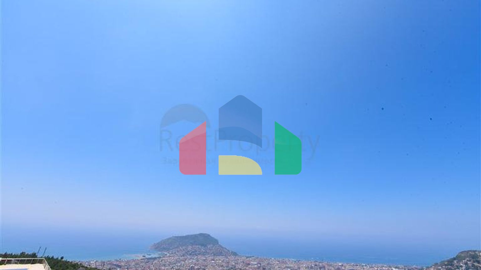 Вилла 4+2 с бассейном и видом на Средиземное море