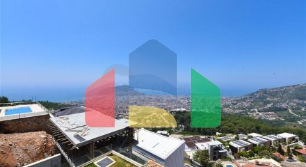 Вилла 4+2 с бассейном и видом на Средиземное море