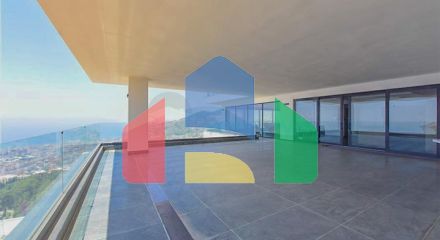 Вилла 4+2 с бассейном и видом на Средиземное море