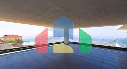 Вилла 4+2 с бассейном и видом на Средиземное море