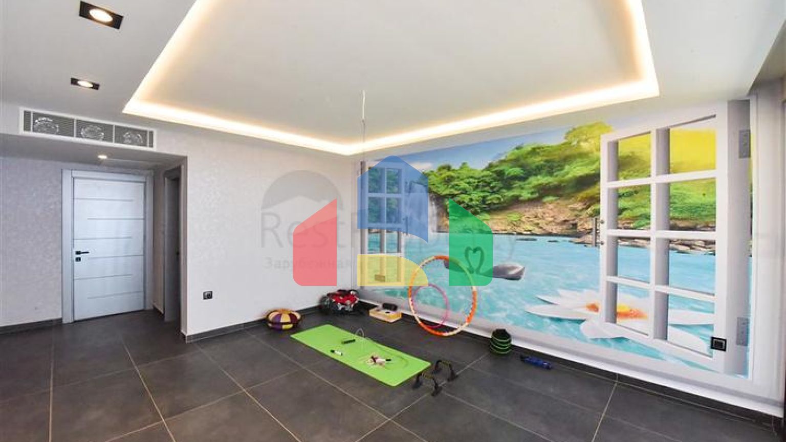 Вилла 4+2 с бассейном и видом на Средиземное море