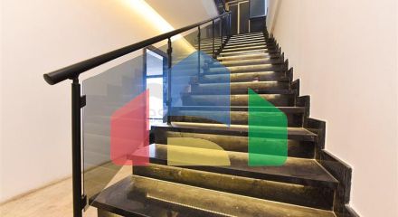 Вилла 4+2 с бассейном и видом на Средиземное море