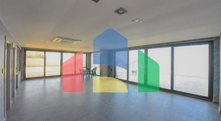 Вилла 4+2 с бассейном и видом на Средиземное море