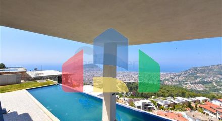 Вилла 4+2 с бассейном и видом на Средиземное море