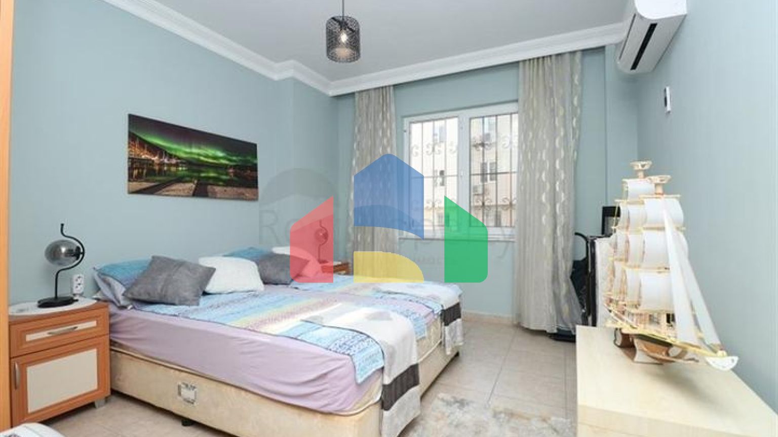 Трехкомнатная квартира в районе пляжа Клеопатры