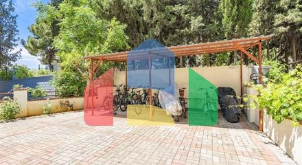 Трехкомнатная квартира в районе пляжа Клеопатры Трехкомнатная квартира в районе пляжа Клеопатры