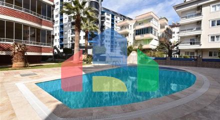 Трехкомнатная квартира в районе пляжа Клеопатры Трехкомнатная квартира в районе пляжа Клеопатры